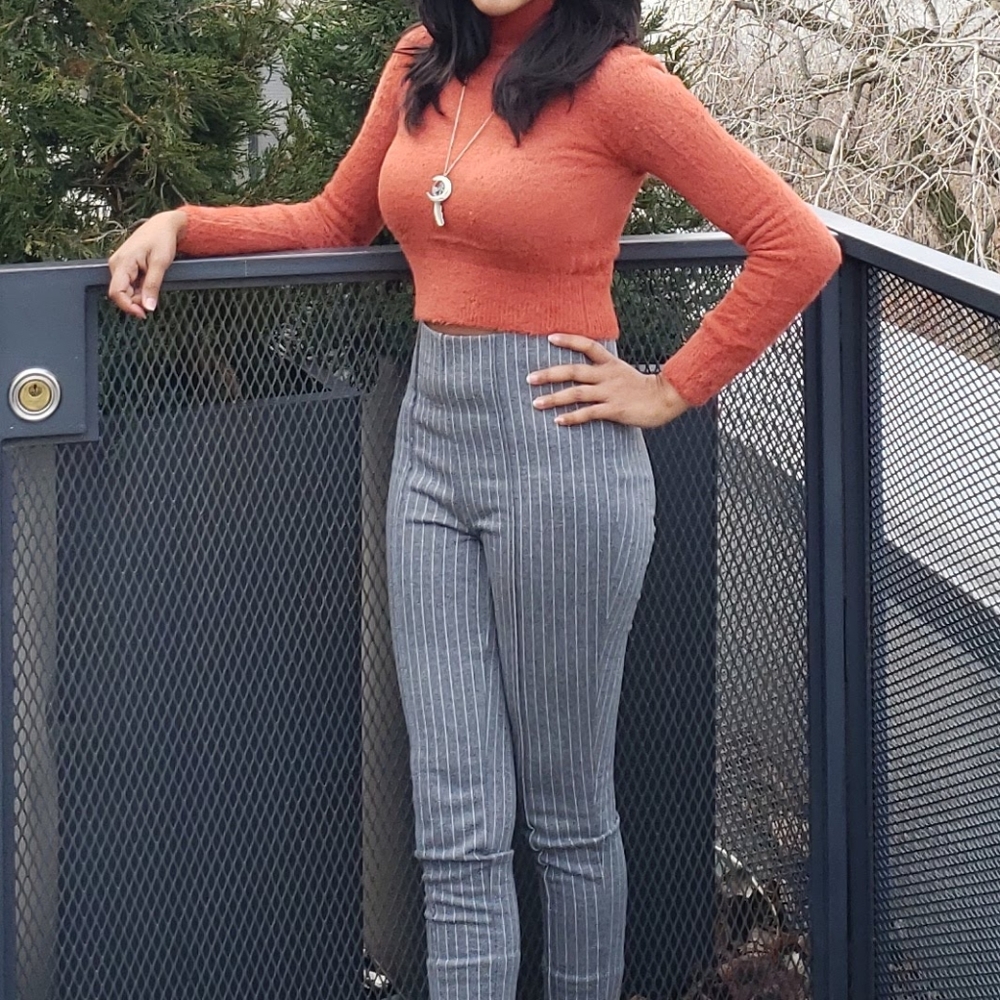 Sweater crop top